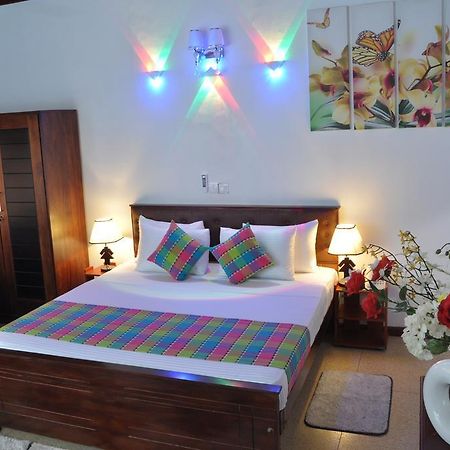 Guest Ryan Hotel Katunayaka Bagian luar foto