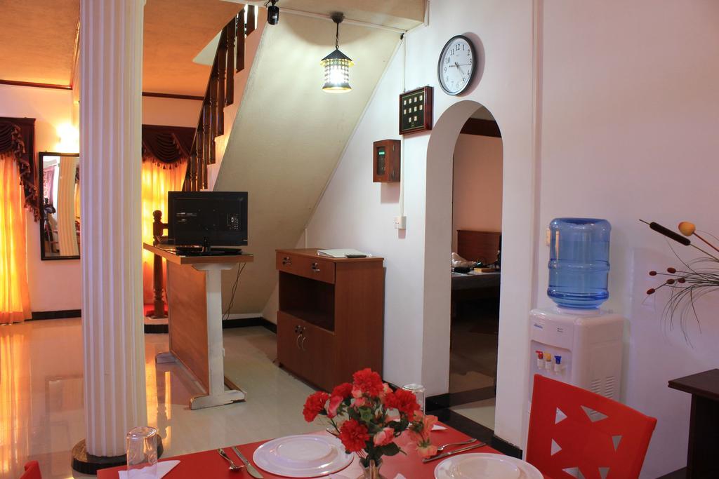 Guest Ryan Hotel Katunayaka Bagian luar foto