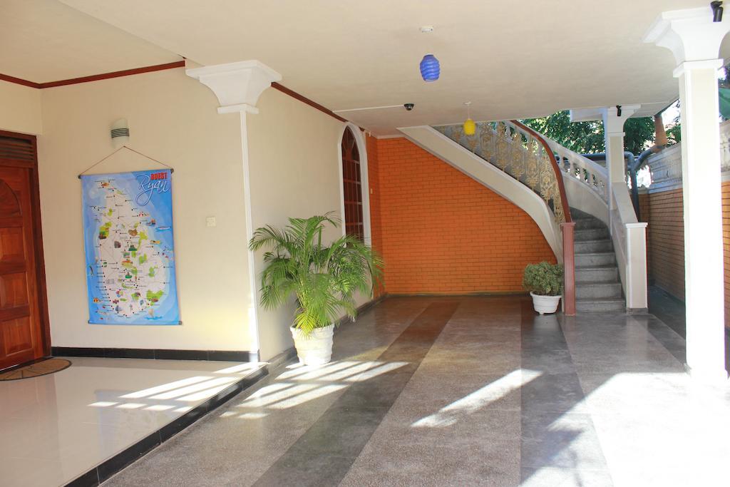 Guest Ryan Hotel Katunayaka Bagian luar foto
