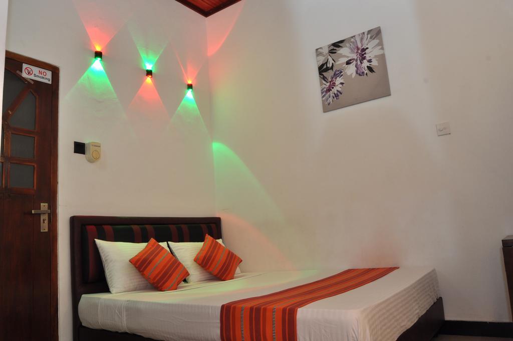 Guest Ryan Hotel Katunayaka Ruang foto